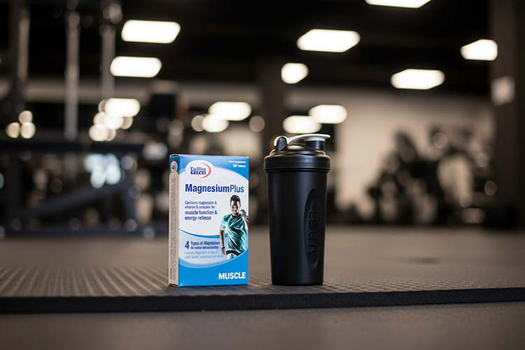 از خواص منیزیم پلاس یوروویتال برای بدنسازی، بهبود عملکرد است. 